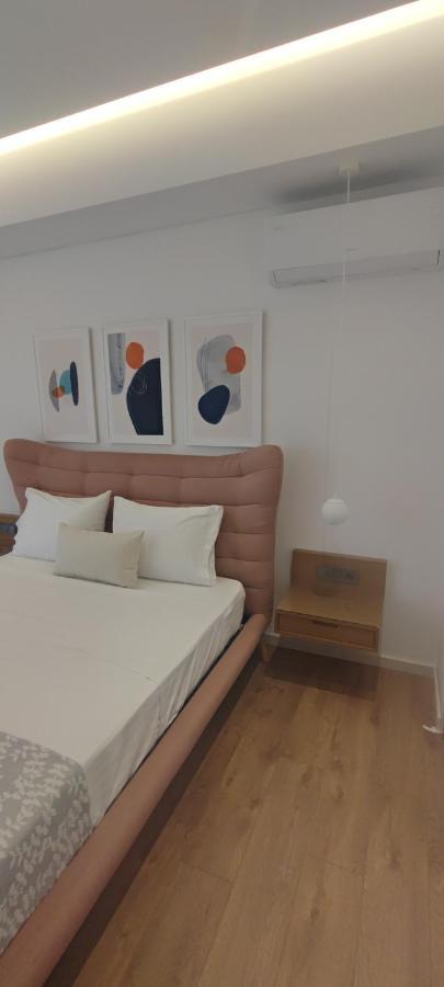 Rustemi Aparthotel Sarandë Esterno foto